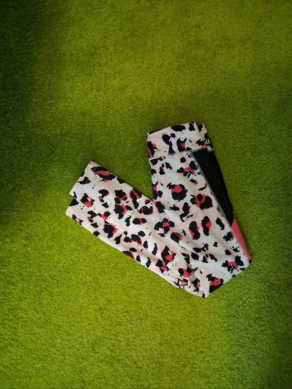 GUC Justice Girls Pink Leopard Print Leggings Size Girls S (7/8)